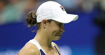 World number one Barty stunned by Rogers
