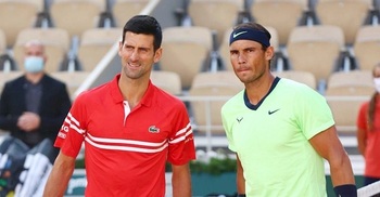 Djokovic stuns Nadal in Paris classic