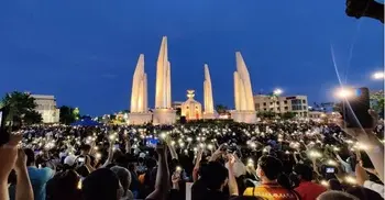 Hundreds of Thais protest demanding govt resignation