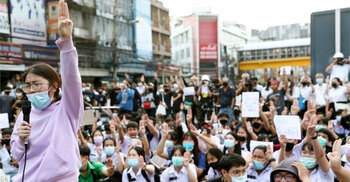 Thailand protests: Authorities move to ban Telegram messaging app