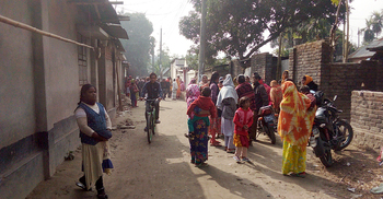 সন্তান অসুস্থ, হতাশায় আত্মহত্যা করলেন মা