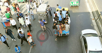 ‘কষ্টডা তো গরিবেরই, বড়লোক কর্তাদের কী?’