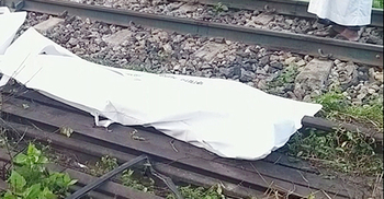 চলন্ত ট্রেনে উঠতে গিয়ে প্রাণ গেলো যুবকের