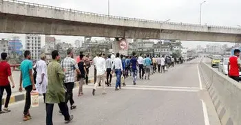 Transport strike: Commuters going to destinations on foot