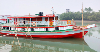 ভরা মৌসুমেও পশ্চিম সুন্দরবনে পর্যটকের খরা