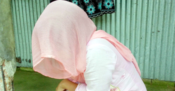 ‘হামজা বিয়ে না করলে আত্মহত্যা করবো’