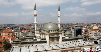 Erdogan inaugurates controversial mosque in Istanbul