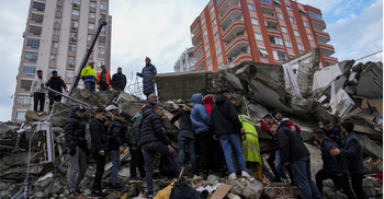 Rescuers scramble in Turkey, Syria after quake kills 4,000