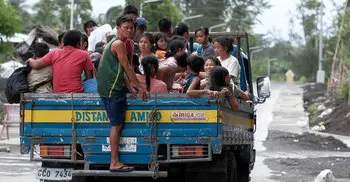 200,000 evacuated as Typhoon Kammuri lashes Philippine