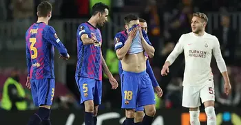 Galatasaray frustrate Barca to set up fascinating second leg