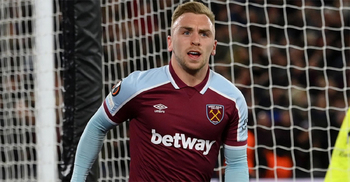 Ten-man West Ham hold Lyon in first leg