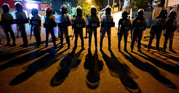 Sri Lanka opposition threatens no-confidence motion