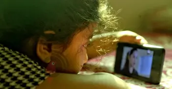 Children’s risky wandering around the digital world