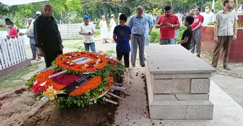 Abdul Gaffar Chowdhury laid to rest beside wife