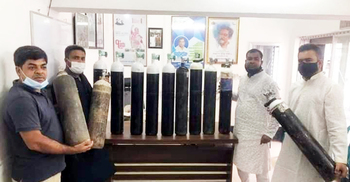 পাবনায় যুবলীগের হটলাইন, কল করলেই পৌঁছে যাচ্ছে অক্সিজেন