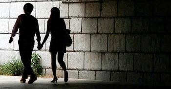 ১৪ বছরের কিশোরের সঙ্গে পালিয়ে গেলেন প্রতিবেশী চাচি