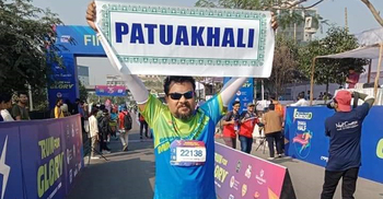 ম্যারাথন শেষ করেই ঢলে পড়লেন মৃত্যুর কোলে