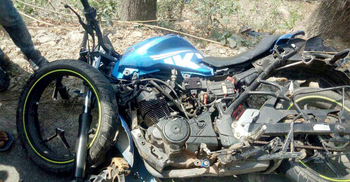 দুই মোটরসাইকেলের মুখোমুখি সংঘর্ষে নিহত ৩