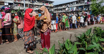 Indonesia’s palm oil export ban sparks concern over global food prices