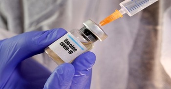 Govt vaccinates 120 school students