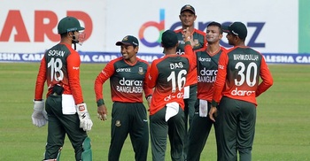 Tigers bowl first in T20 WC opener against Scotland