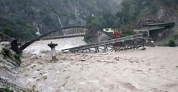 Floods, landslides kill 116 in India, Nepal