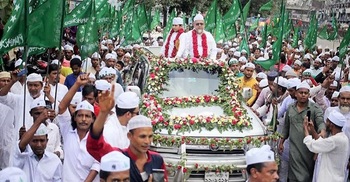 Holy Eid-e-Miladunnabi observed amid religious fervor