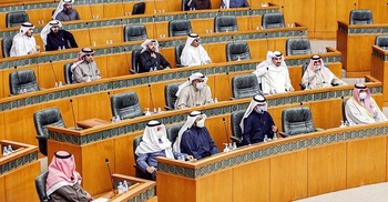 Kuwaiti govt resigns, possibly helping to end political standoff