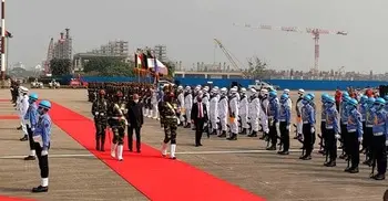 Bangladesh rolls out red carpet as Indian President arrives
