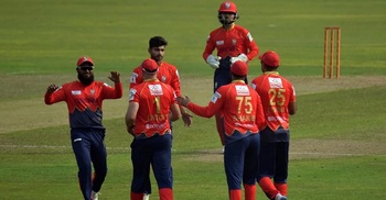Barishal beat Chattogram in BPL opener