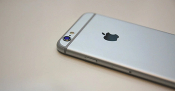 Brazil judge fines Apple $20 mn over chargerless iPhones