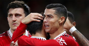 Ronaldo scores as Man Utd win sets up group decider