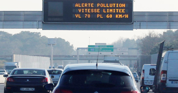 EU approves effective ban on new fossil fuel cars from 2035