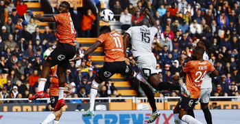 Late Danilo header earns PSG victory at Lorient
