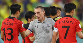 Bento leaves South Korea post after World Cup exit