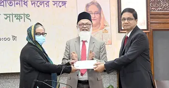 PM urges affluent people to stand by destitute