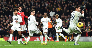 Super-sub Sancho helps Man United fight back for draw with Leeds