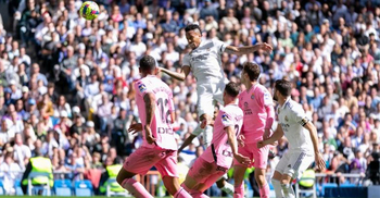 Real Madrid beat Espanyol before El Clasico