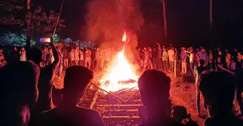 Rajshahi-Dhaka train service halted as RU students set fire to rail line