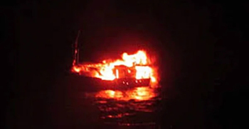 নৌকায় আগুনের ঘটনায় আরও দু’জনের মৃত্যু