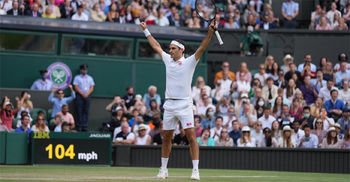 তৃতীয় বয়স্ক খেলোয়াড় হিসেবে শেষ ষোলোয় ফেদেরার