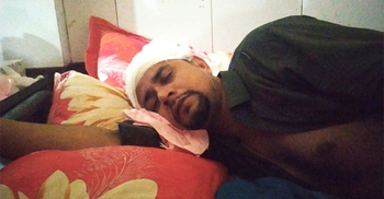 ব্রাহ্মণবাড়িয়ায় ব্যবসায়ীকে কুপিয়ে জখম, থানায় ঢুকে রক্ষা