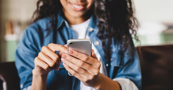 Why you should reach out to old friends