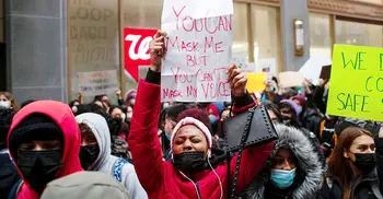 US students stage walkouts to protest in-person classes