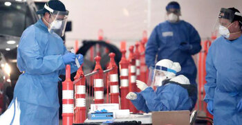 US records new high of over 200,000 COVID-19 cases in 24 hours