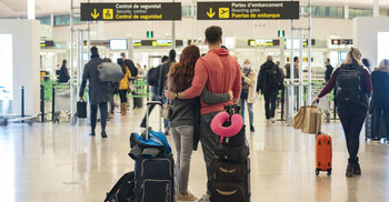 US reports 1st case of omicron variant in returning traveler