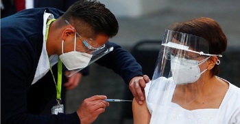Mexico, Chile and Costa Rica begin mass vaccination