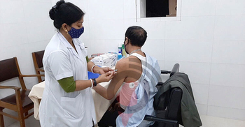 নওগাঁয় করোনার টিকা কার্যক্রম বন্ধের আশঙ্কা