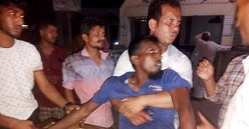 ভ্যান নিয়ে ঘুরতে বেরিয়ে খাদে পড়ে দুই শিশুর মৃত্যু