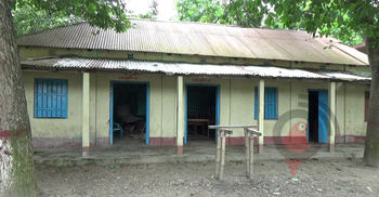 শতবর্ষী মানিকদী সরকারি প্রাথমিক বিদ্যালয়ের বেহাল দশা
